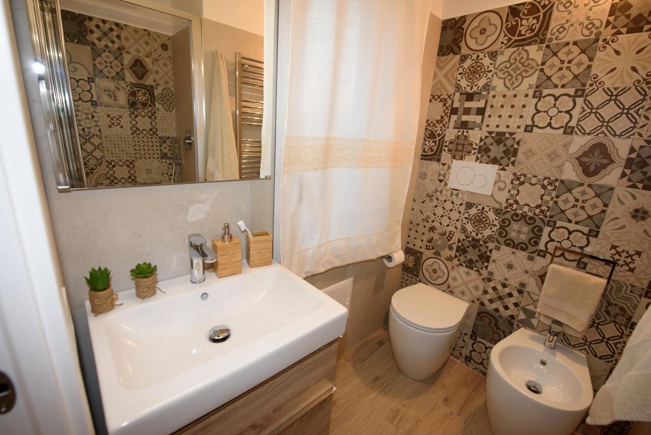Apartment Loft Lungomare Vista Mare E Monti *